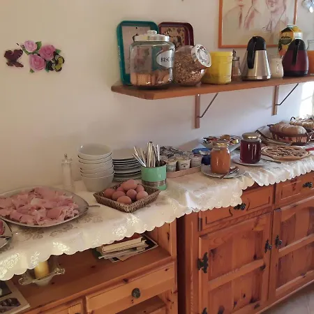 Pivi Bed & Breakfast 3*