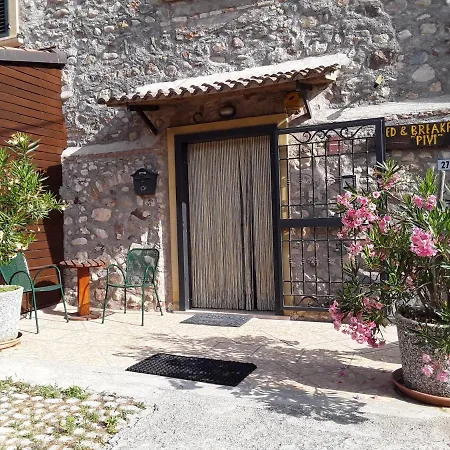 Pivi Bed & Breakfast Ponti sul Mincio