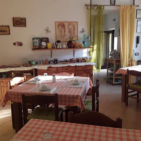 Pivi Bed & Breakfast 3*